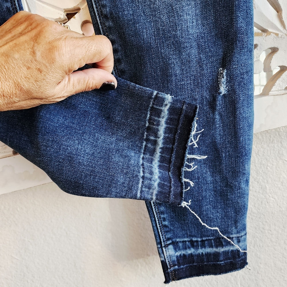 SPANX Distressed Ankle SkinnyJeans Size Medium, Medium Wash - Picture 11 of 16